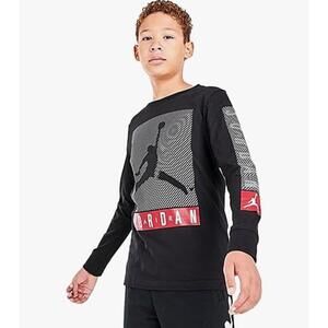 Jordan Blinds Long Sleeve Boys Active Tee Boys Size Large.    AP